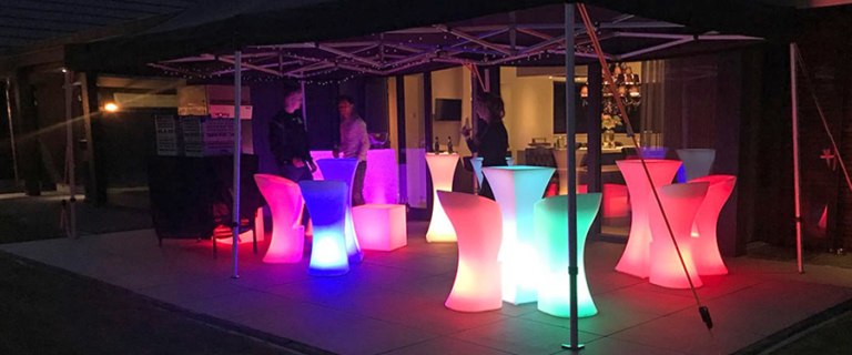 Ledmeubilairtafelsstoelen Big Party Verhuur